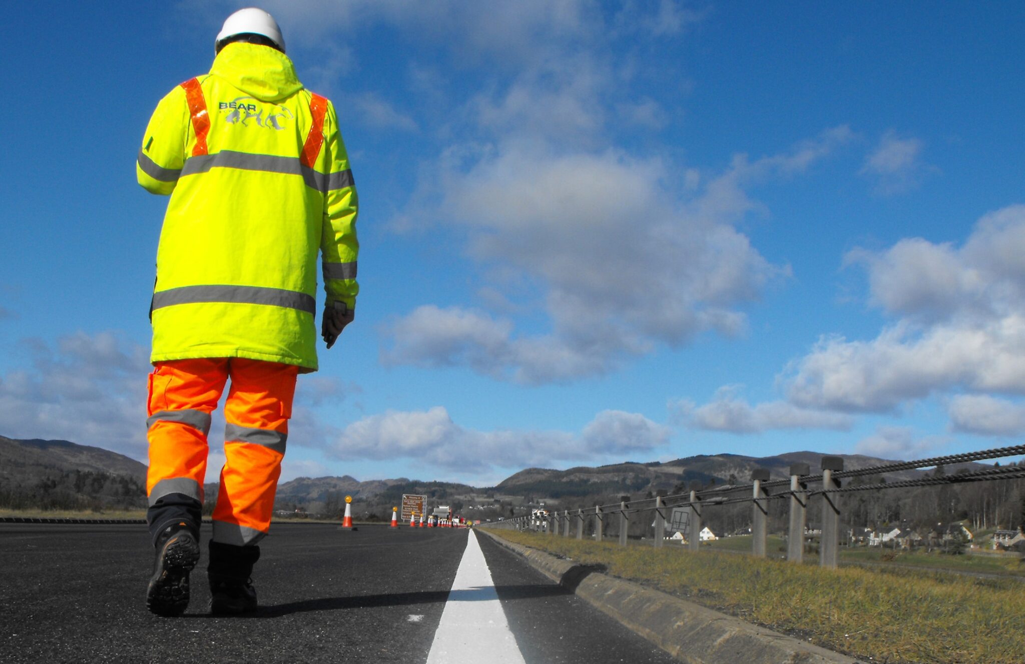 OVERNIGHT RESURFACING ON THE A9 BALLINLUIG SOUTHBOUND JUNCTION