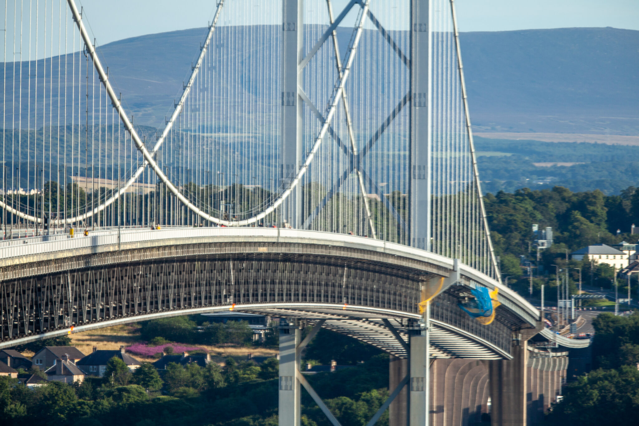 FORTH ROAD BRIDGE CLOSURE TO VEHICULAR TRAFFIC