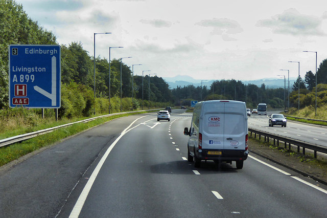 RESURFACING THE M8 EASTBOUND APPROACH TO JUNCTION 3