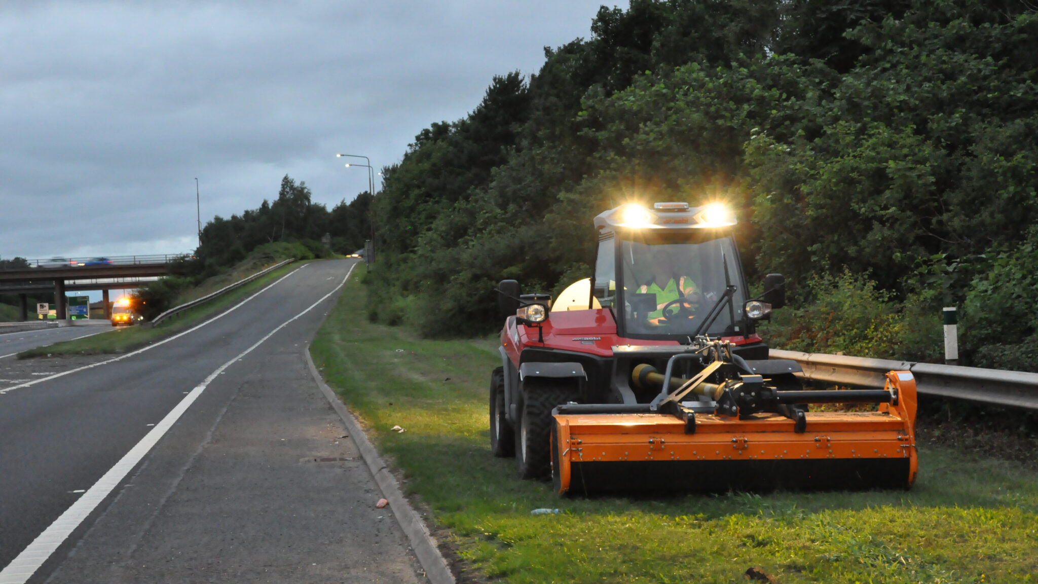 UPDATE: OVERNIGHT GRASS CUTTING ON SOUTH EAST MOTORWAYS