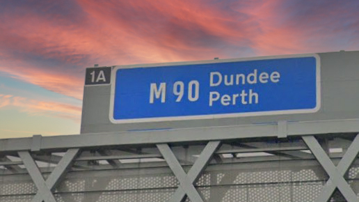 INSTALLING TRAFFIC COUNTERS ON THE M90 NORTHBOUND NEAR KIRKLISTON