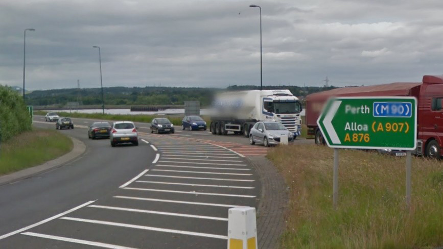 RESURFACING THE A876 APPROACH TO KILBAGIE ROUNDABOUT