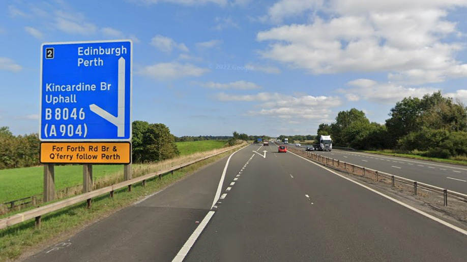 RESURFACING THE M9 SOUTHBOUND AT DUNTARVIE