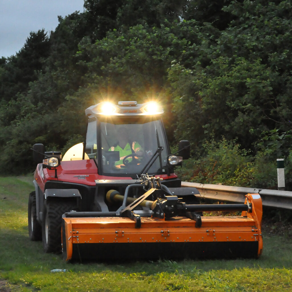 Grass cutting 1 square