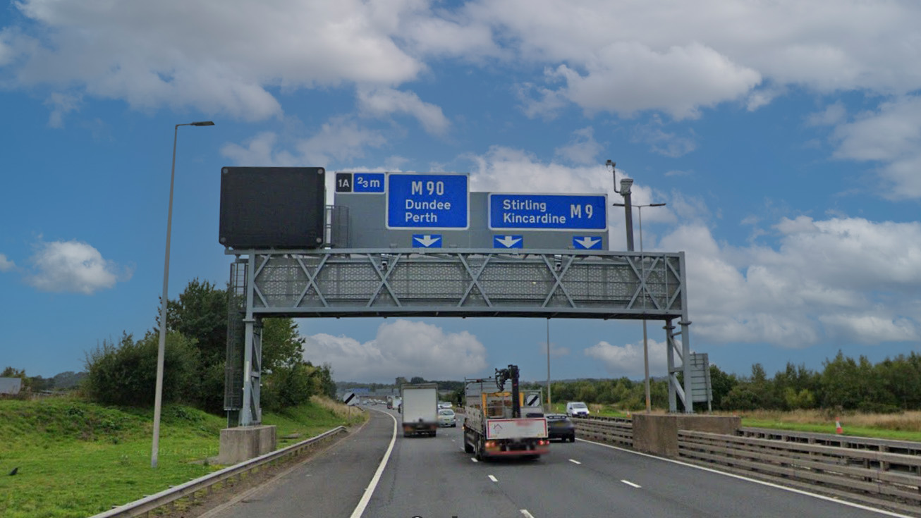 RESURFACING THE M9 AFTER NEWBRIDGE ONSLIP NORTHBOUND