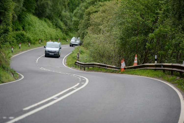 £140,000 OVERNIGHT RESURFACING WORKS A835 ROGIE TO TARVIE