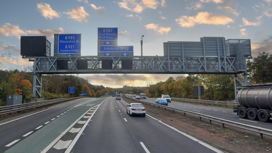 OVERNIGHT GANTRY REPAIRS AT M90 JUNCTION 1C