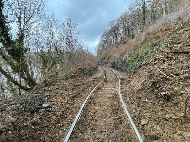 UPDATE: A85 NEAR FALLS OF CRUACHAN, LOCH AWE REOPENS