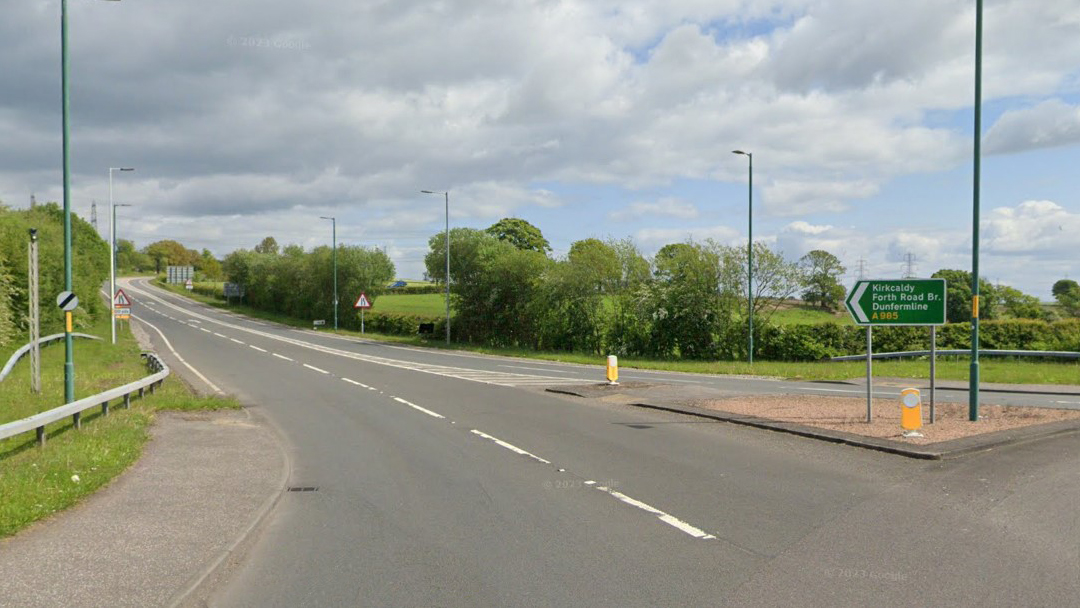 RESURFACING THE A985 EAST OF LONGANNET ROUNDABOUT