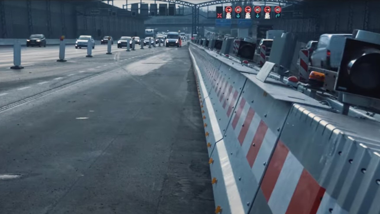 QUEENSFERRY CROSSING AUTOMATED BARRIER INSTALLATION