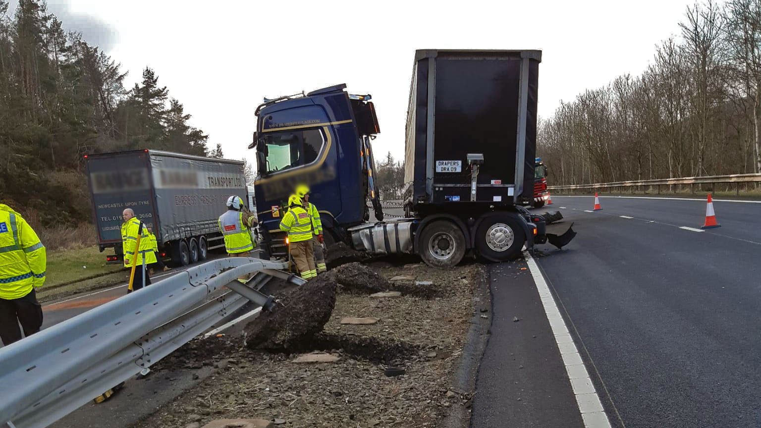 BARRIER REPAIR ON THE A1 AT GRANTSHOUSE