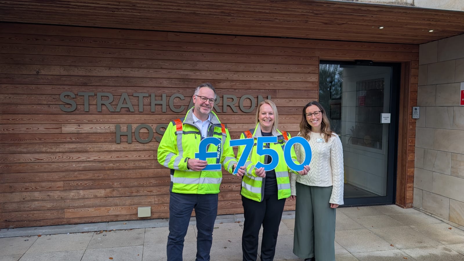 BEAR SCOTLAND DONATES £750 TO STRATHCARRON HOSPICE