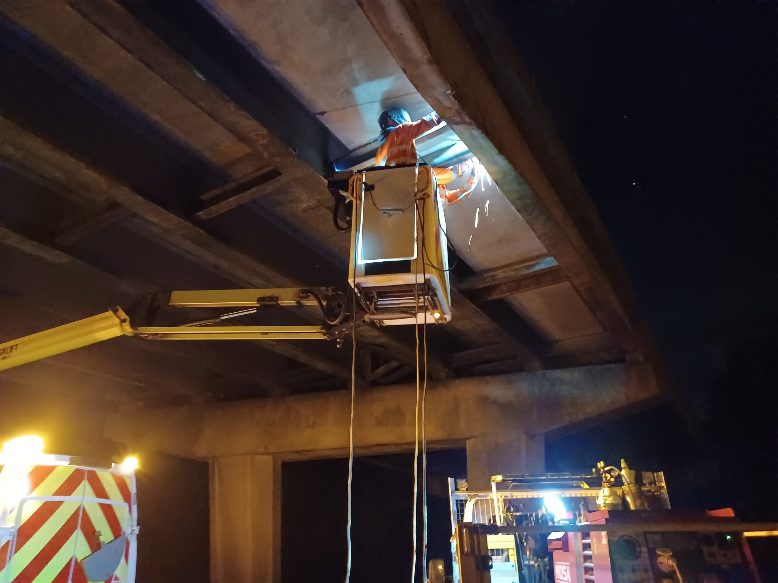 EMERGENCY REPAIRS ON M8 BRIDGE COMPLETED