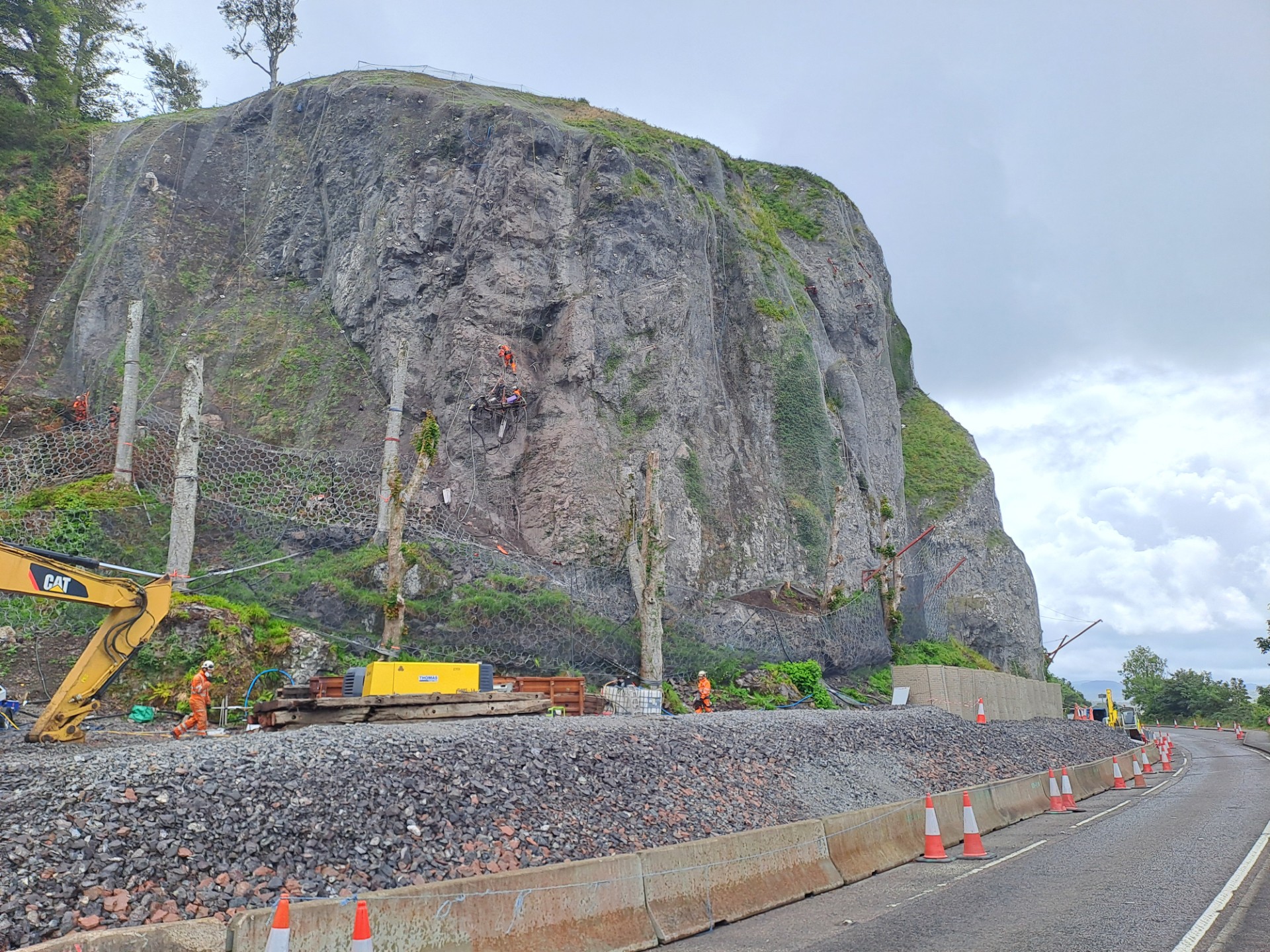 STABILISATION WORKS PROGRESS ON A828 LEDAIG ROCKSLOPES