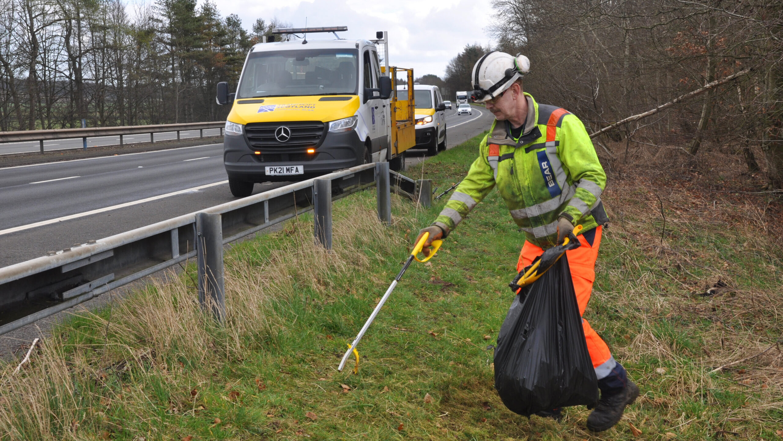 AI PILOT LAUNCHED IN SCOTLAND TO CRACK DOWN ON ROADSIDE LITTERING